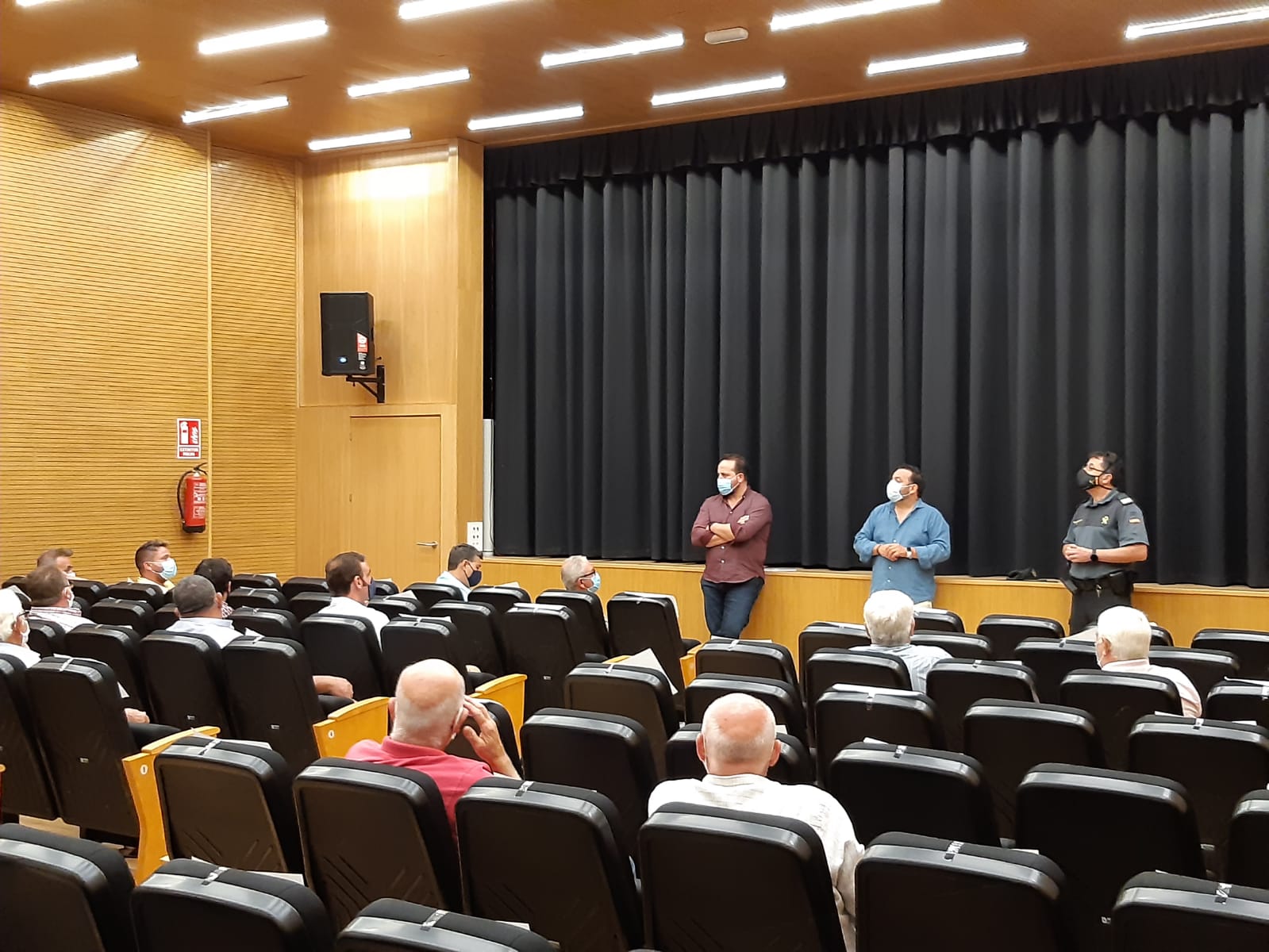 REUNION AGRICULTORES NARANJA