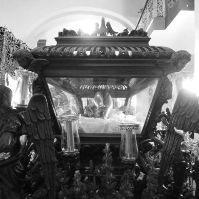 Hermandad de Soledad. Descanso. Ismael Uribe